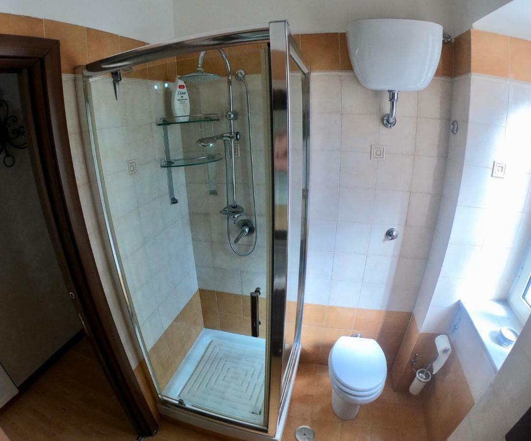 Di Sarno'S Guest House Appartamento Napoli Eksteriør billede